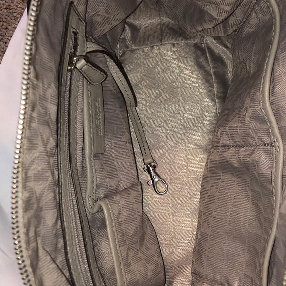 Michael Kors Leather Grey Shoulder Tote - Picture 3 of 8